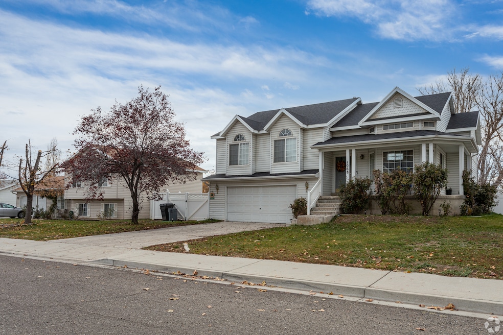 Overdue data about the economy is creating volatility in the mortgage market, economists say. Above: Homes in Provo, Utah. (Todd Cook/CoStar)