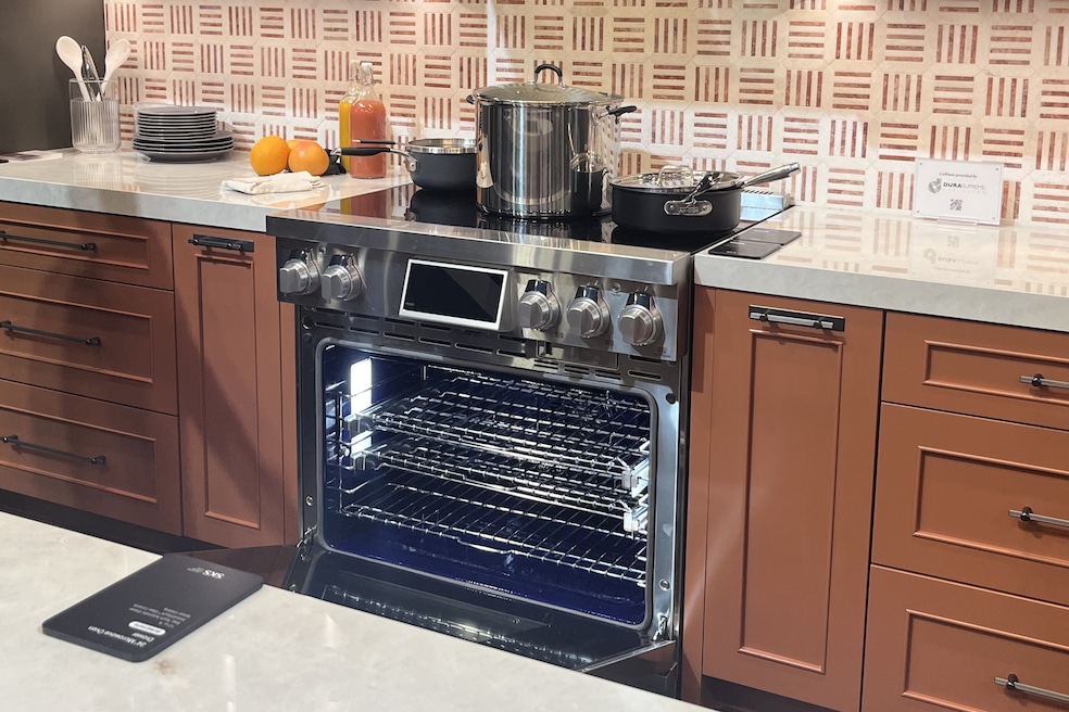 LG Electronics, the parent company of SKS, said homeowners are attracted to induction cooktops for their speed, cleanability and indoor air quality features. (Caroline Broderick/Homes.com)