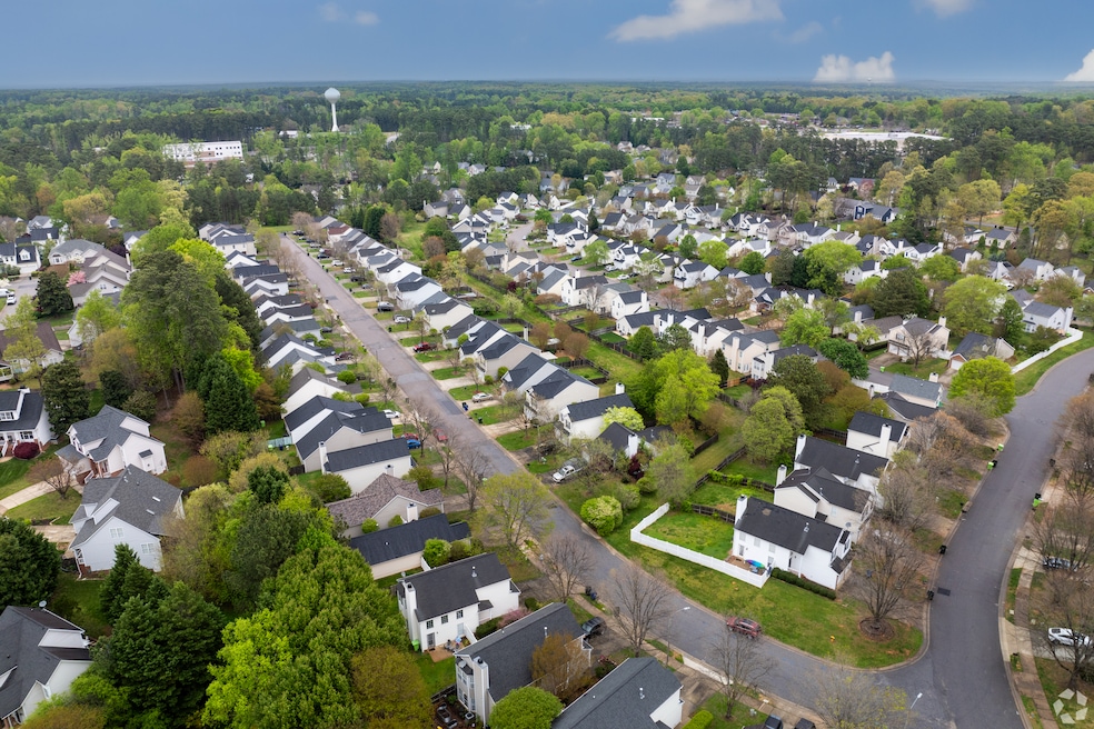 Raleigh, North Carolina, saw the largest increase in for-sale homes for the second month in a row. Above: Raleigh's Umstead neighborhood. (Bryan Regan/CoStar)