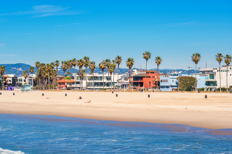 For many people, the best part about living close to the water is the view. (Getty Images/iStockphoto)