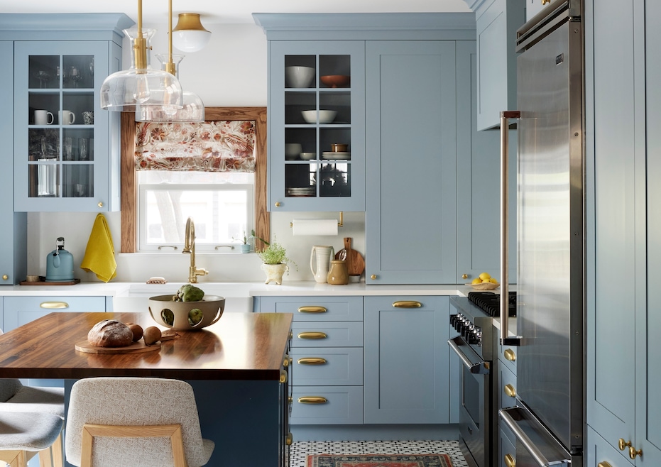 For this kitchen renovation in Montclair, New Jersey, Beth Diana Smith mixed colors, patterns, and century-old design elements. (Kelly Marshall)