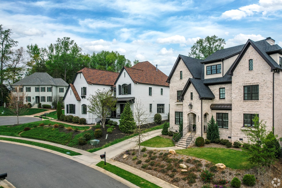 Homes in the Beverly Woods neighborhood of Charlotte, North Carolina. (Ryan Gwilliam/CoStar)