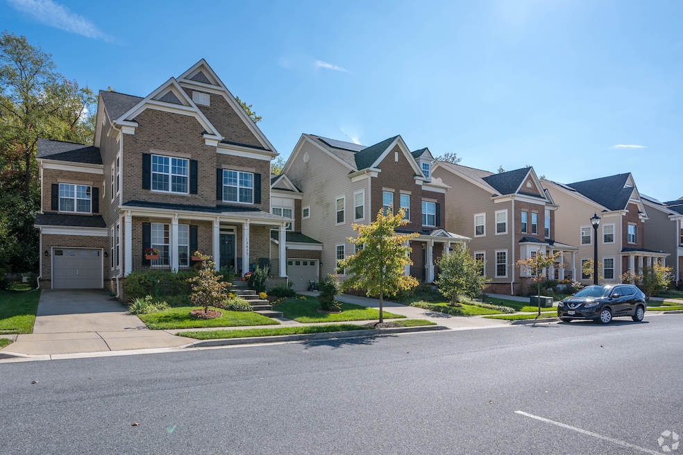 Consumers are taking advantage of lower mortgage rates to buy property like these homes in Maryland. (Naleli Murry/CoStar)