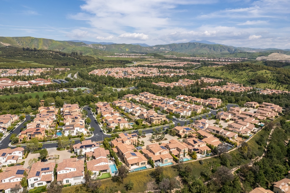 A master-planned community in Irvine, California, is expanding with new Toll Brothers' homes. (Ling Ge/CoStar)