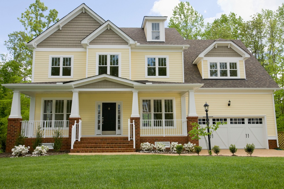 Mortgage rates surpassed the 7% threshold for the first time this year, according to Freddie Mac. (Getty Images)