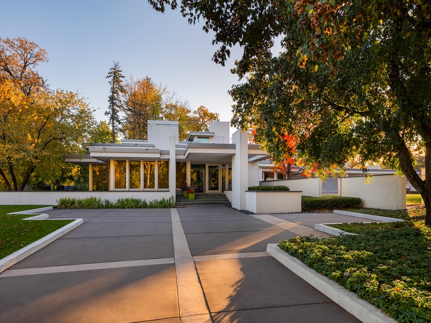 The home was built in 2003. The sellers were drawn to its architecture. (Taylor Hall-O’Brien)