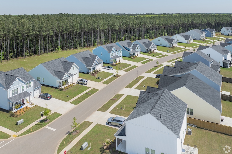 Six of 10 respondents said they worked with a real estate agent when buying their newly built home. Above: A new neighborhood in Ravenel, South Carolina. (CoStar)