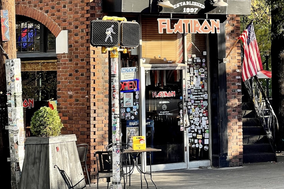Stanley Martin Homes plans to build townhouses near Atlanta's hip East Atlanta district that includes the Flatiron Bar and Restaurant. (Tony Wilbert/CoStar)