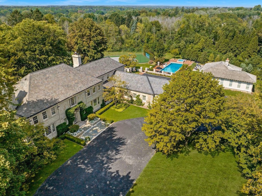 Paul Starrett built this 8,630-square-foot house the same year he managed construction of what was then New York City's tallest building. (Quinlevan &amp; Armitage via Homes.com)