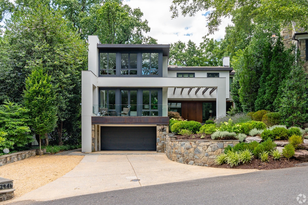 Luxury housing markets in the mid-Atlantic are strong, but there's some weakening in Washington, D.C. (Naleli Murry/CoStar)