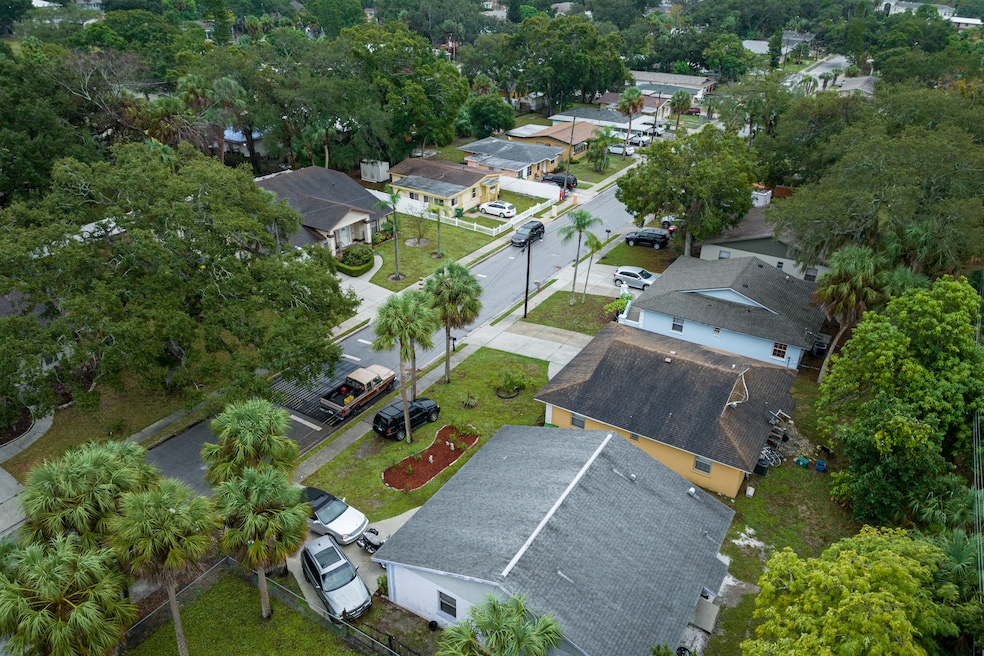 Hot housing markets, like in Florida, rely more on people and income than trade and tariffs, according to an analysis. (Paul Ayala/CoStar)