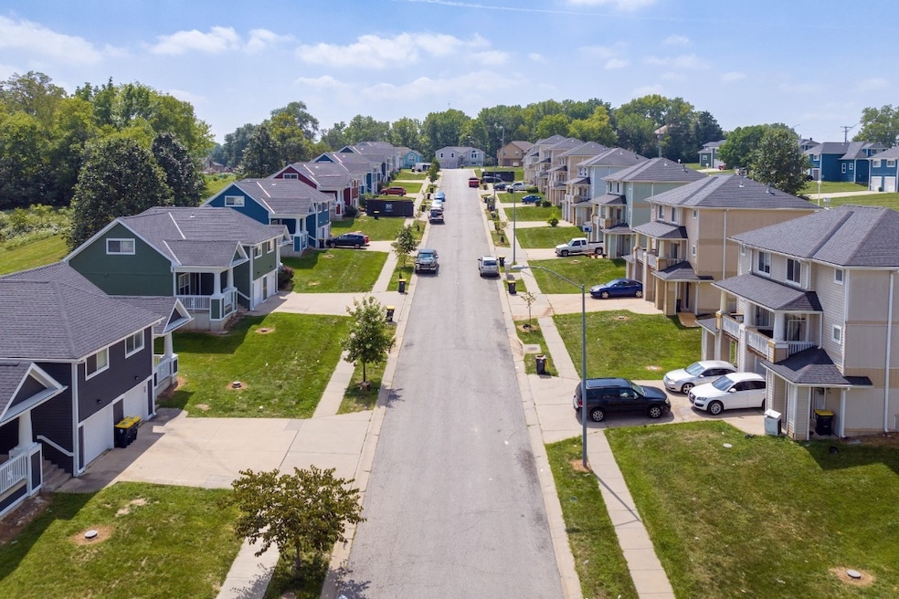 An aerial view of the Mount Cleveland neighborhood in Kansas City, Missouri. (Homes.com) 