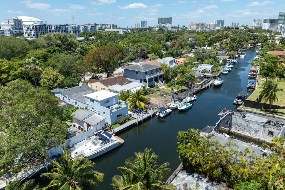 Insurance costs make up about 13% of homeownership costs in Miami, Florida. (Paul Ayala/CoStar)