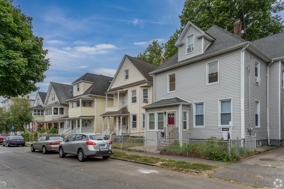 Homes in the East End neighborhood of Bridgeport, Connecticut. The state is facing a significant housing shortage. (Jerome Strauss/CoStar)