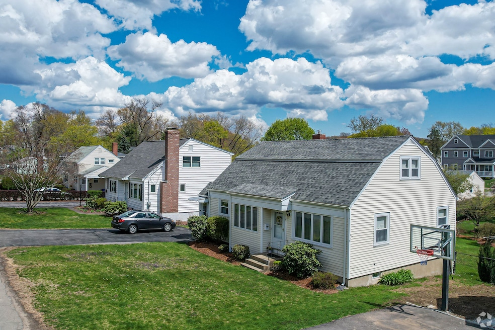 Houses in the northern part of Waltham, a city in Boston's western suburbs. (Anhella Sanchez/Homes.com)