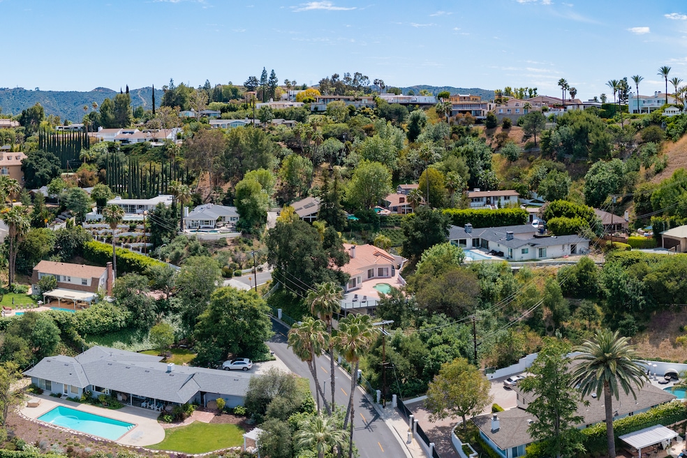 Tariffs and inflation keep pressure on household budgets as furniture costs surge. (Paul Winner/CoStar) 