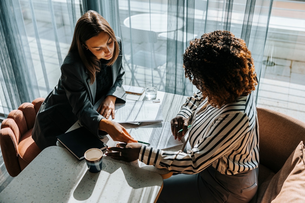 Putting contingencies in a purchase agreement can protect sellers when a sale falls through. (Getty Images)