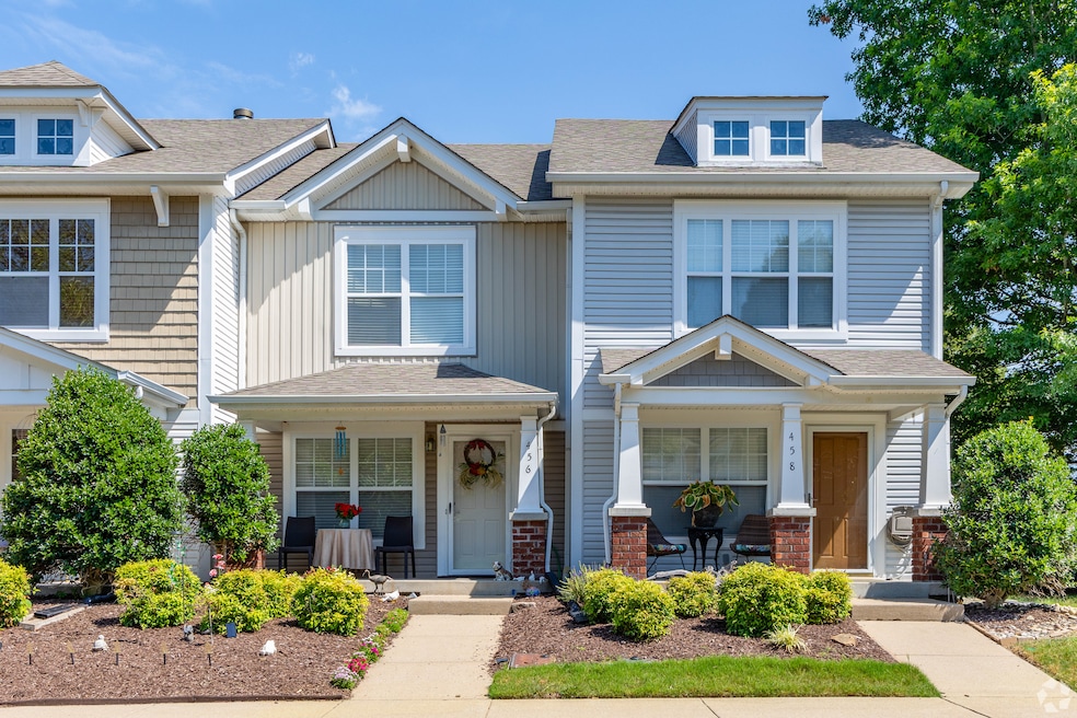 Townhouses in Nashville, Tennessee's Harbour Town neighborhood. (Chase Brock/CoStar)