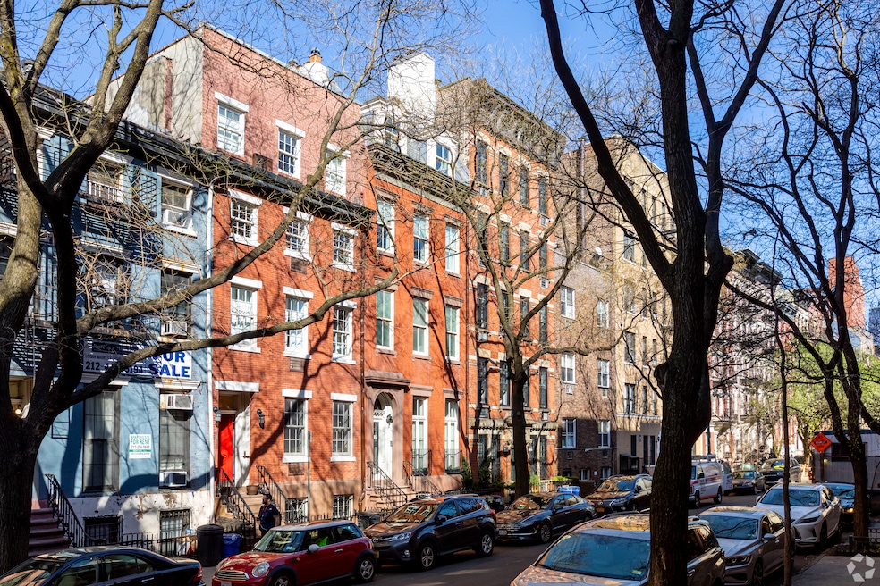 The New York-Newark-Jersey City, NY-NJ, U.S. Census area had the biggest influx of residents. (Joseph DiBlasi/CoStar)