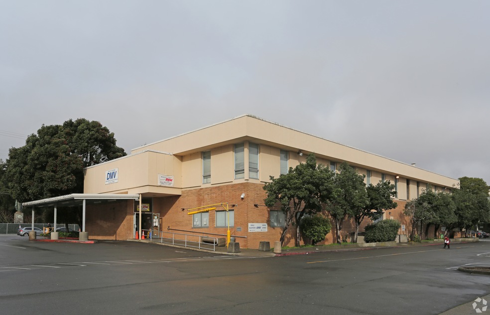 An outdated state-owned building is being redeveloped to include housing in San Francisco. (CoStar)