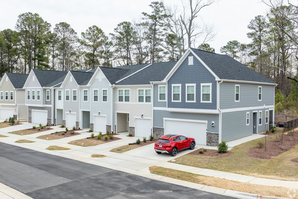 Townhomes in Apex, one of the fastest-growing suburbs of Raleigh, North Carolina. (Lawrence Hiatt/Homes.com)