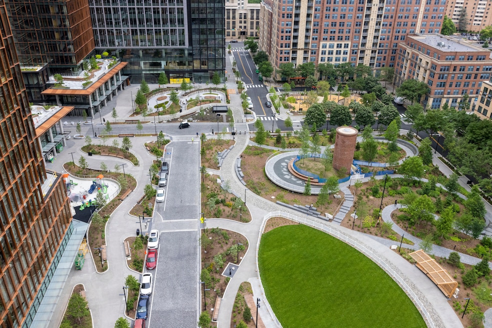 Aerial view of Amazon HQ2 campus in National Landing, Virginia. (CoStar) 
