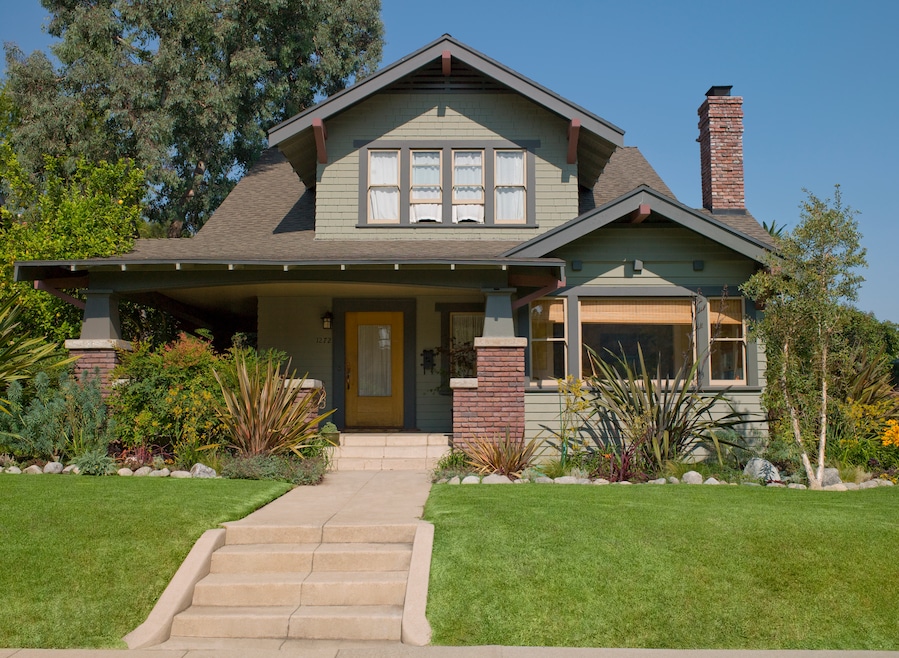 Often, Craftsman-style homes were built to look as if they belonged in the forest. (Getty Images)