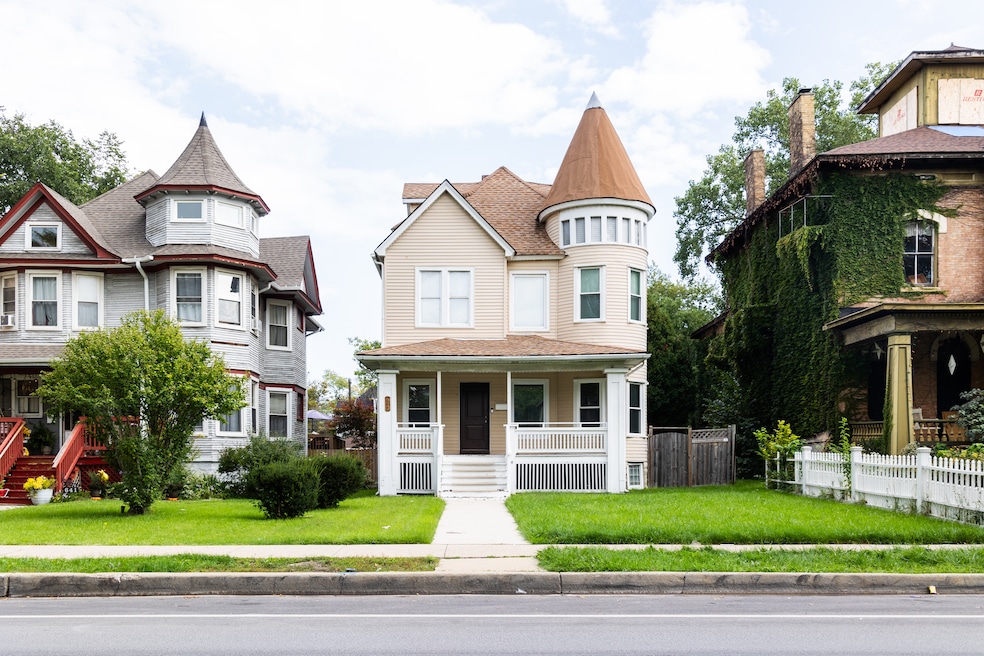 The Austin neighborhood on Chicago's West Side is among those that will be the focus of the $20 million program. (CoStar)