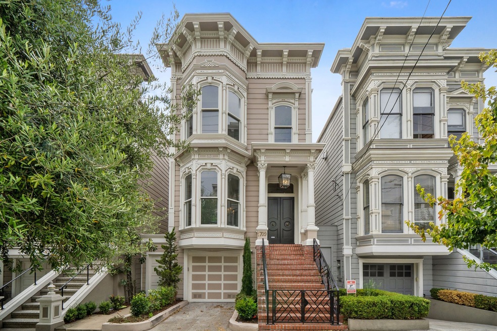 The house that was used in "Full House" is on the market for $6.5 million. (Christopher Stark/Lunghi Studio)
