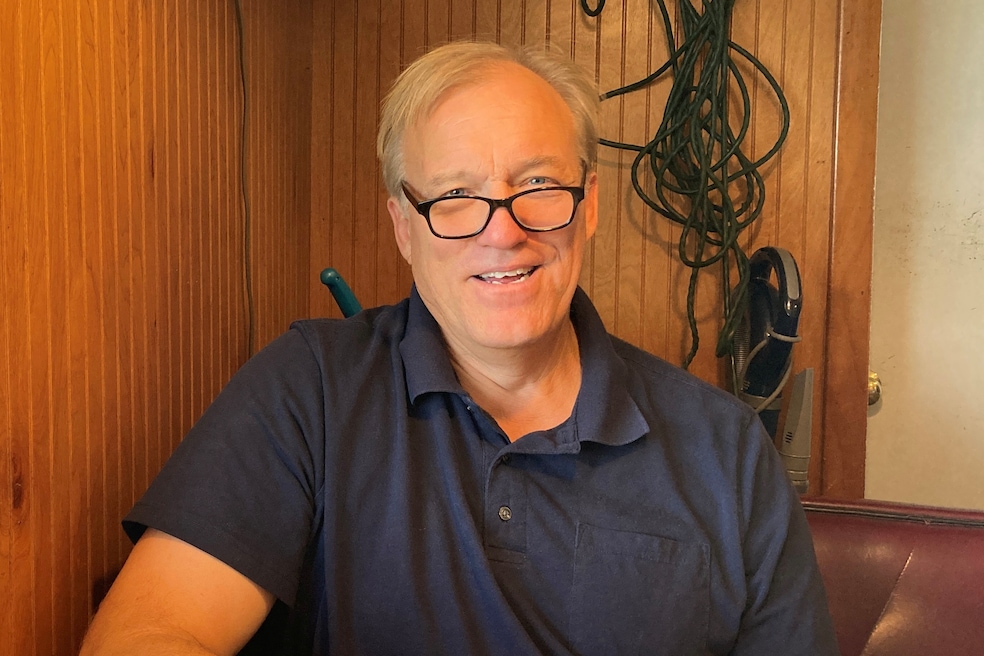 Why do old windows often have multiple panes? Rod Ferguson explains it's because they couldn't make larger pieces of glass back in the day. (David Holtzman/Homes.com)