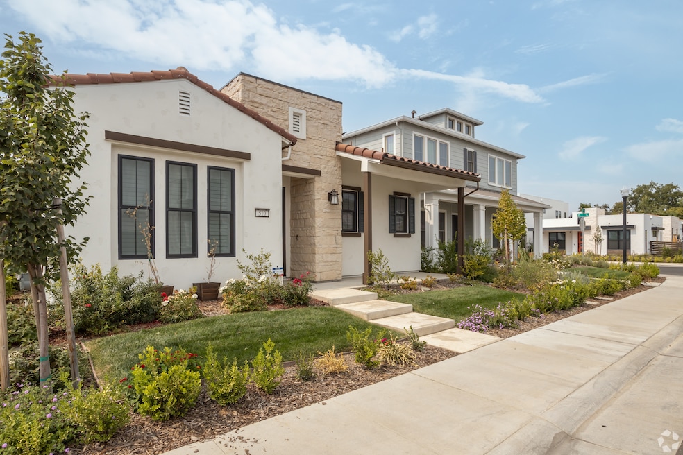 Home sales in the Western U.S. rose more than 13% in February, while growth mostly slowed in the rest of the country. (Wesley Jimerson/Homes.com)