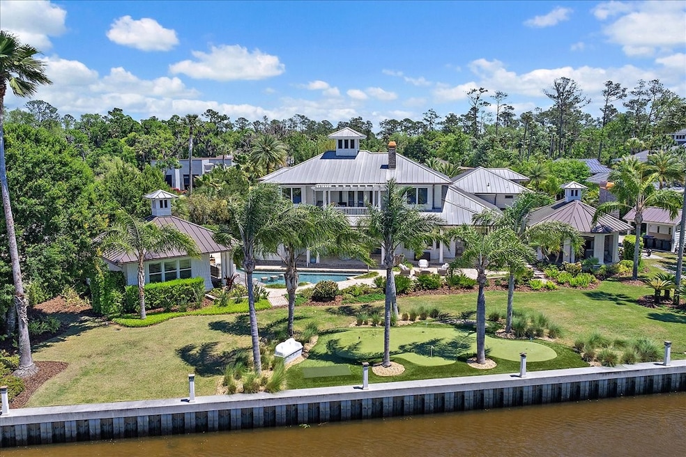 The estate has 192 feet of frontage along the Intracoastal Waterway. (Amy Oca)