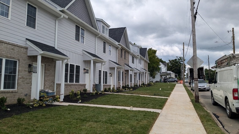 A developer is building 34 townhouses in the Monument-Berryman neighborhood of Danville, Virginia, with the first eight recently completed. (Susan McCulloch)