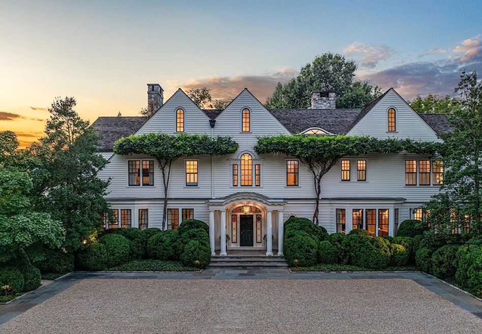 A house in McLean, Virginia, sold for $17.5 million earlier this week. (Bright MLS via Homes.com)