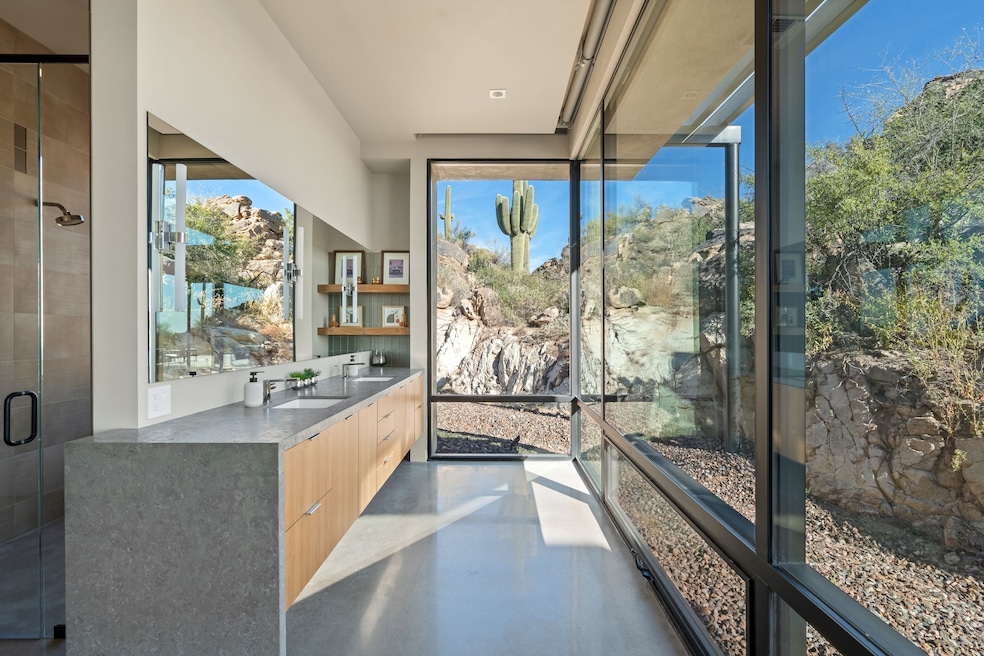 A bathroom designed by Esthela Celaya of Soloway Designs Architecture and Interiors in Tucson, Arizona. (Jarret Miller/JM Real Estate Media/NKBA)