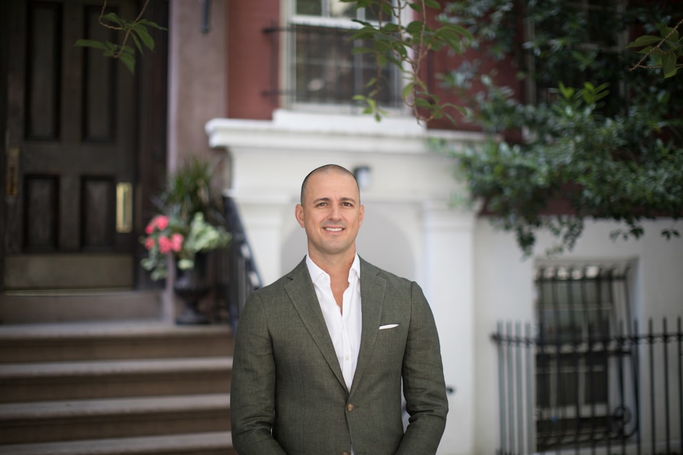 Glenn Davis, pictured above, is one of seven real estate agents that have joined brokerage Serhant to create a new team. (Serhant)