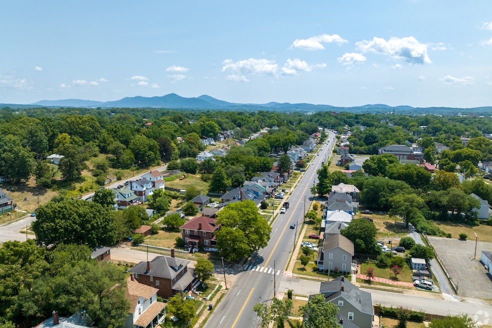 The Melrose-Rugby neighborhood in Roanoke, Virginia. (Caleb Jones/CoStar)