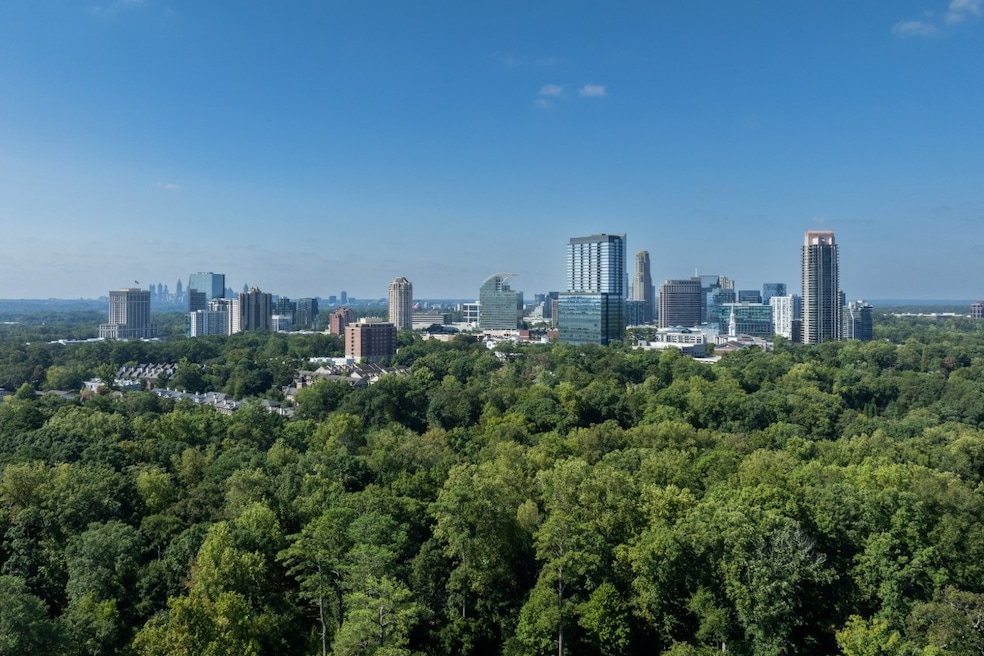 Two Georgia builders have secured financing to redevelop Drew Valley Townhomes in Brookhaven, Georgia, shown here. (Thaddeus Rombauer/CoStar)