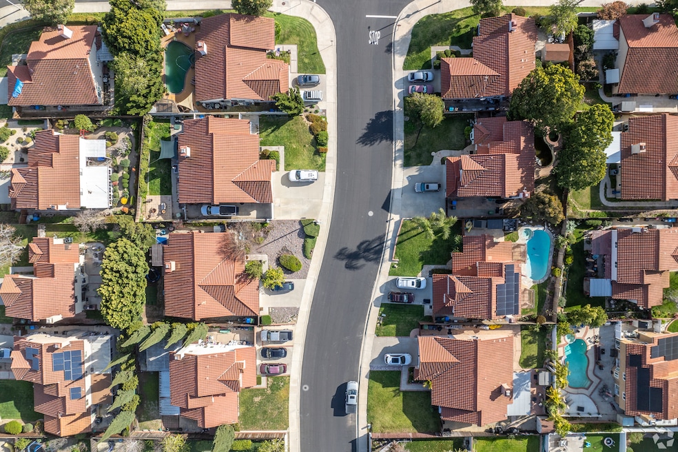 Selling your home? Smart tax planning can help you keep more of what your home is worth. (Costar: Derrick Harvey)