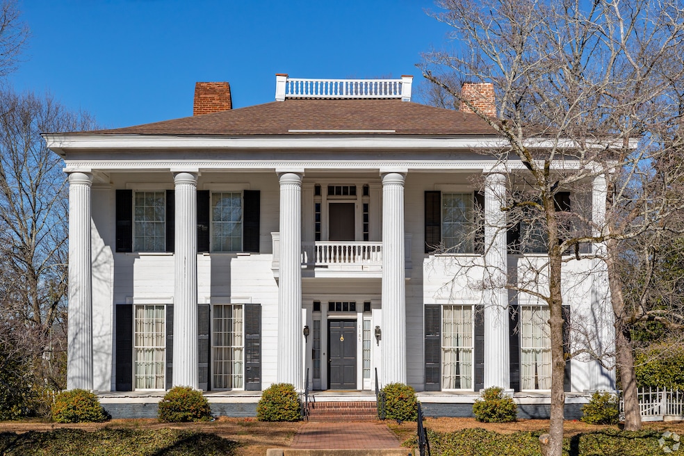 Homes with large columns are commonly found in Covington, Georgia. (Greg Riegler/Homes.com)