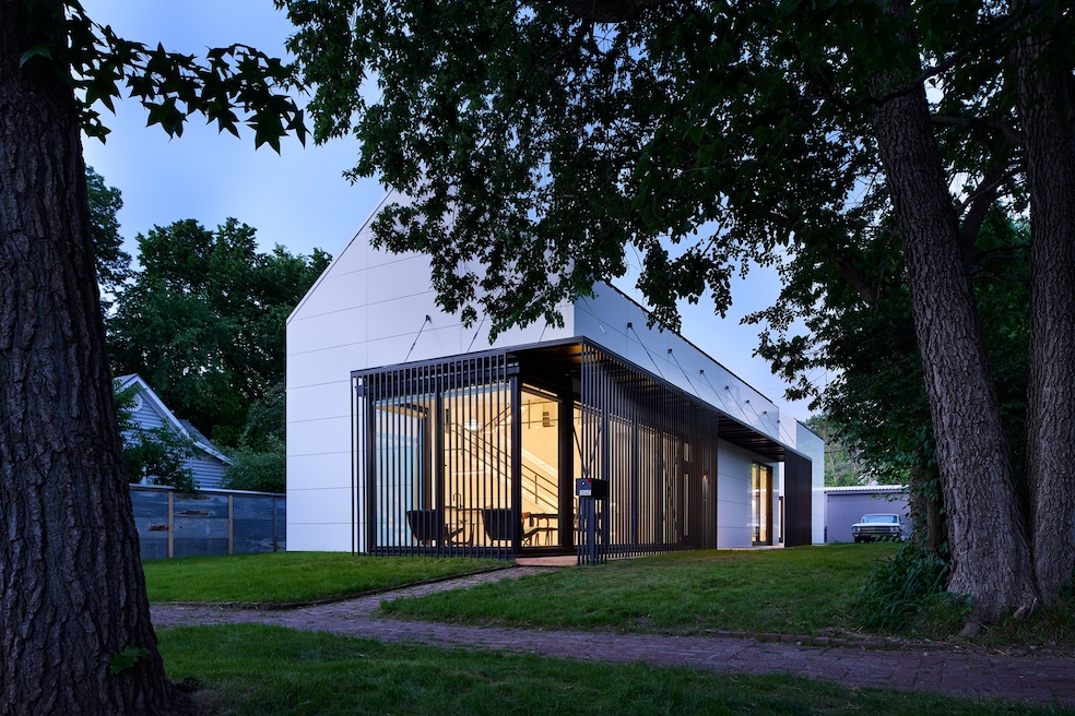 Architecture students design, built, and sold this two-bedroom home in Lawrence, Kansas. (Corey Gaffer Photography)