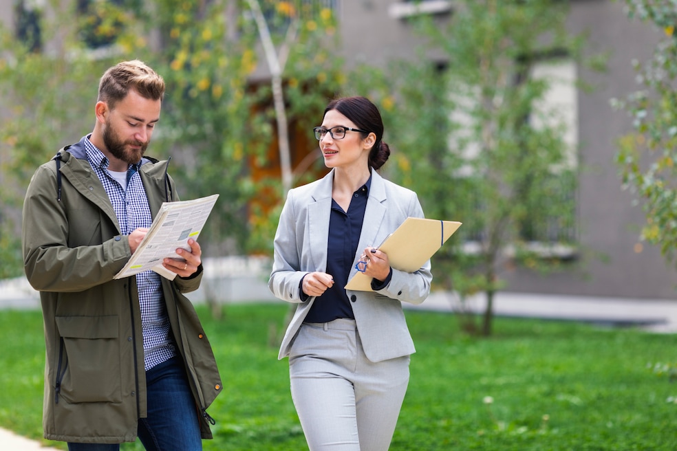 Check off the steps to a successful offer. (Getty Images)
