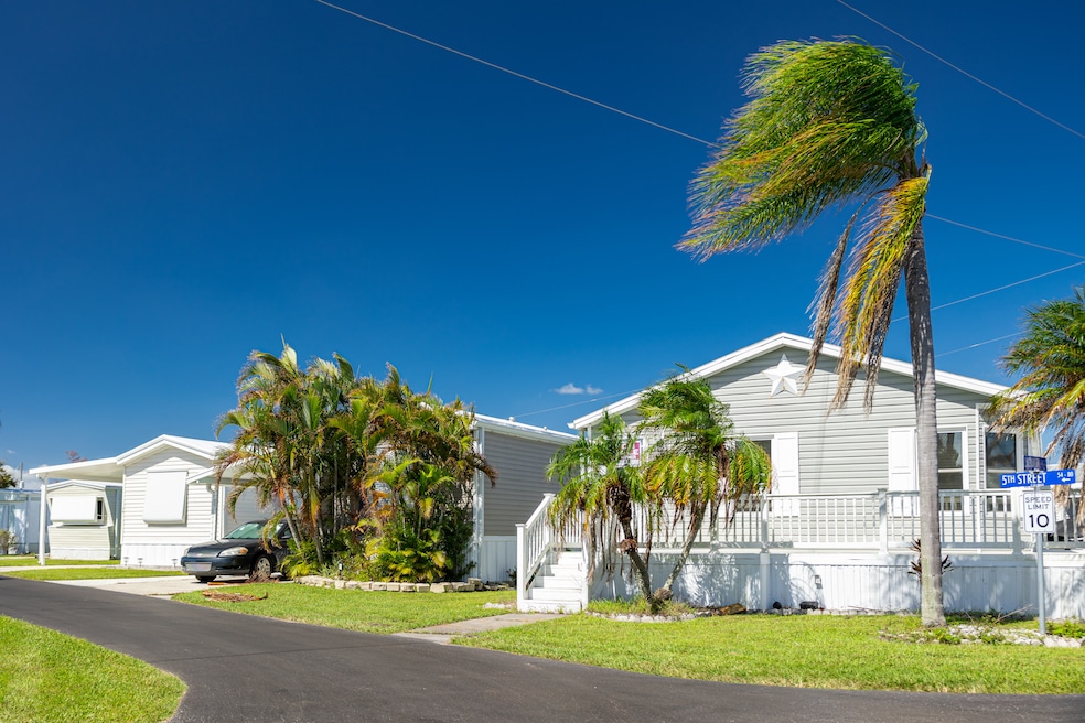 Florida homeowners could pay an additional $464 for insurance under White House tariff policies. (Kristjan Veski/CoStar)