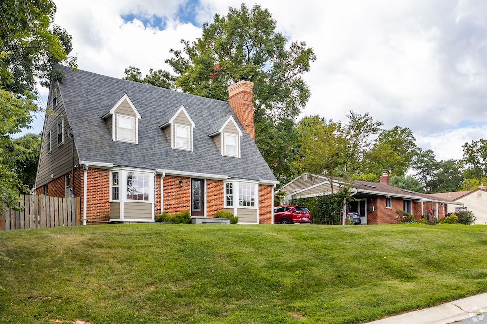 Mortgage rate averages have decreased for four straight weeks. (Tyler Priola/CoStar)
