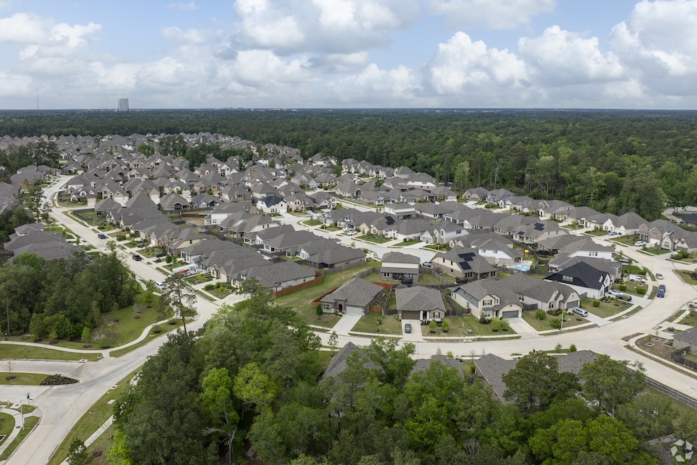 This is an aerial view of the Imperial Oaks neighborhood of Houston. (Clayton Hurst/CoStar)