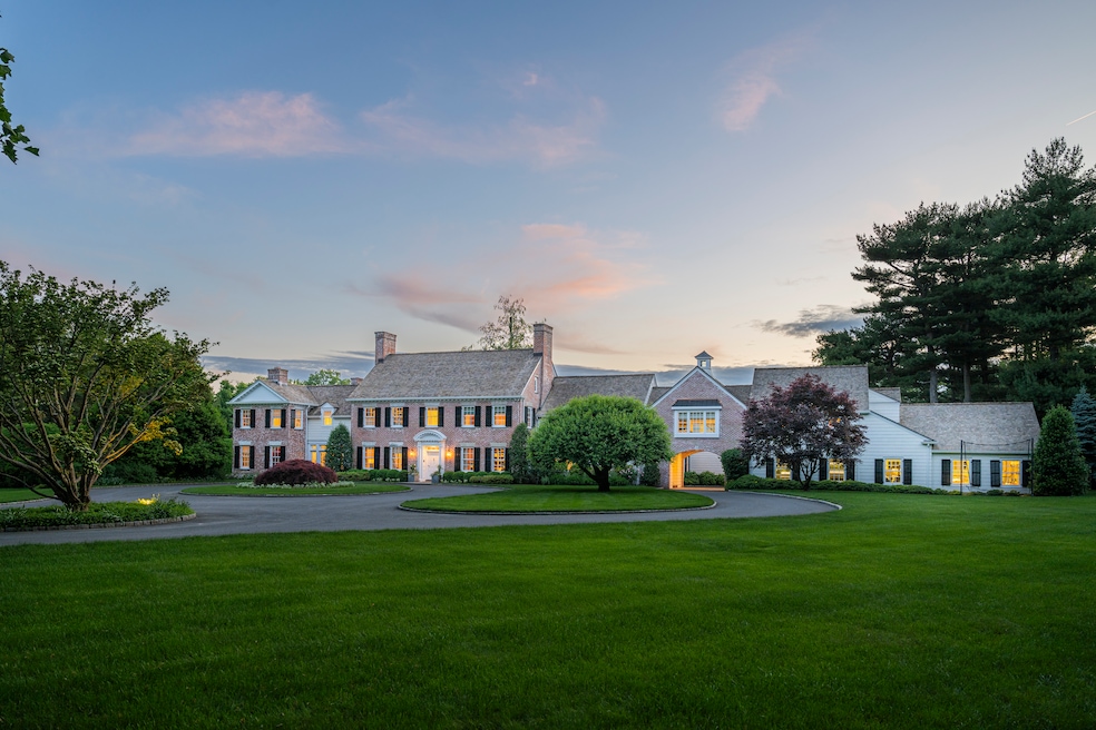 Additions on both sides more than doubled the size of the 1937 Georgian-style house. (Kyle Norton)