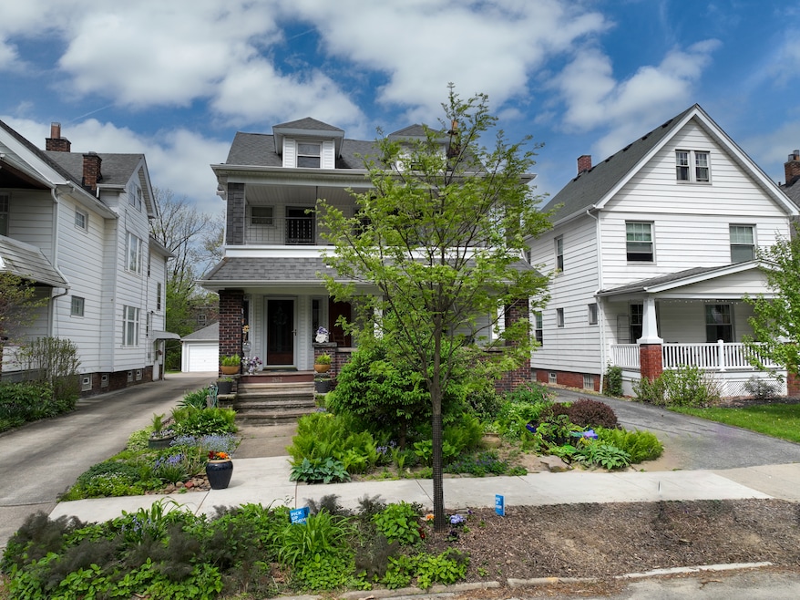 Single-family homes and duplexes dot the Buckeye-Shaker neighborhood on Cleveland's East Side. (CoStar)
