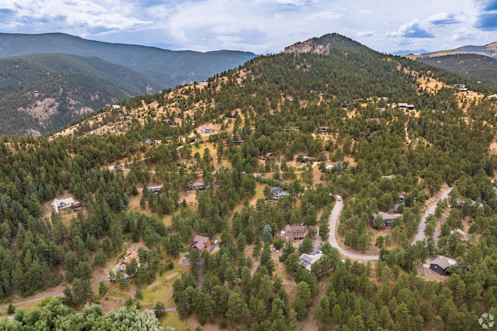 Tall Timber is a remote neighborhood in the hills of Sugarloaf Mountain in Boulder, Colorado. (Zachary Mirer/CoStar)