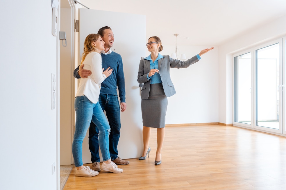 A thorough rental walkthrough alongside your landlord is an essential step before signing a leasing agreement. (Kzenon/Getty Images)