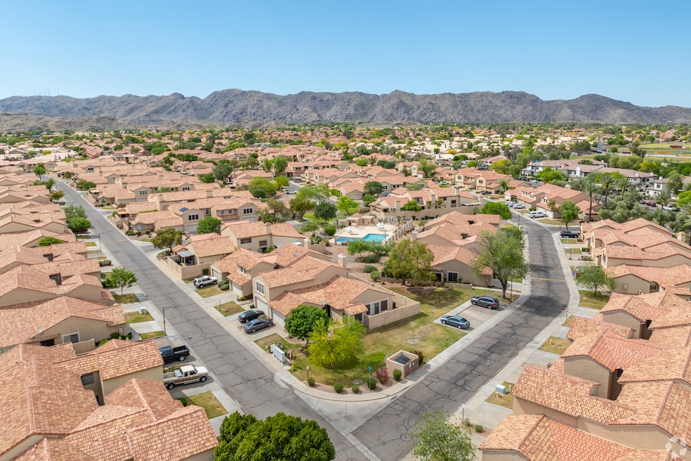 Ahwatukee, an area on the southern side of Phoenix, has seen substantial housing growth in recent years. (Alex Medina/Homes.com)